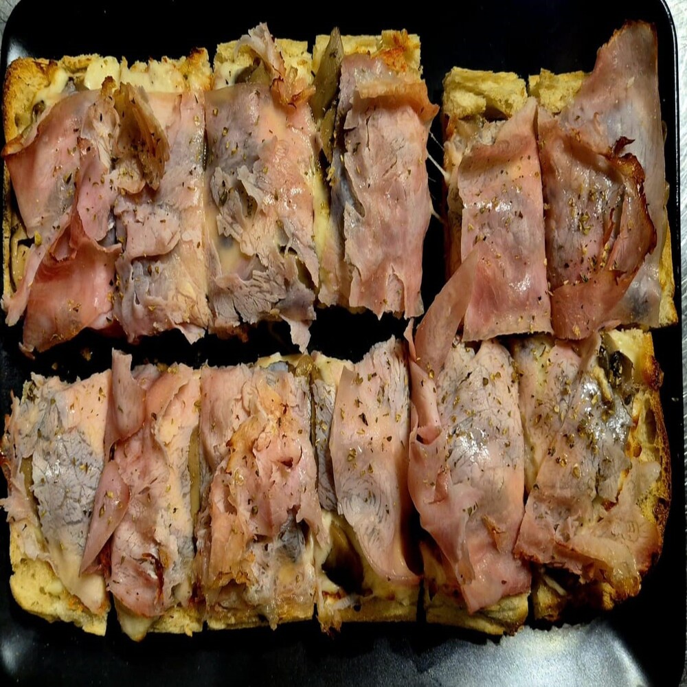 PROSCIUTTO E FUNGHI